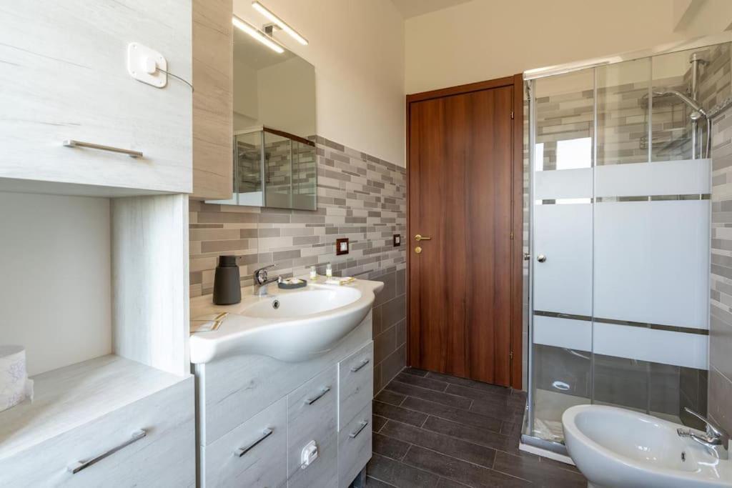 Apartamento A 100m Dal Tram Gordiani House *